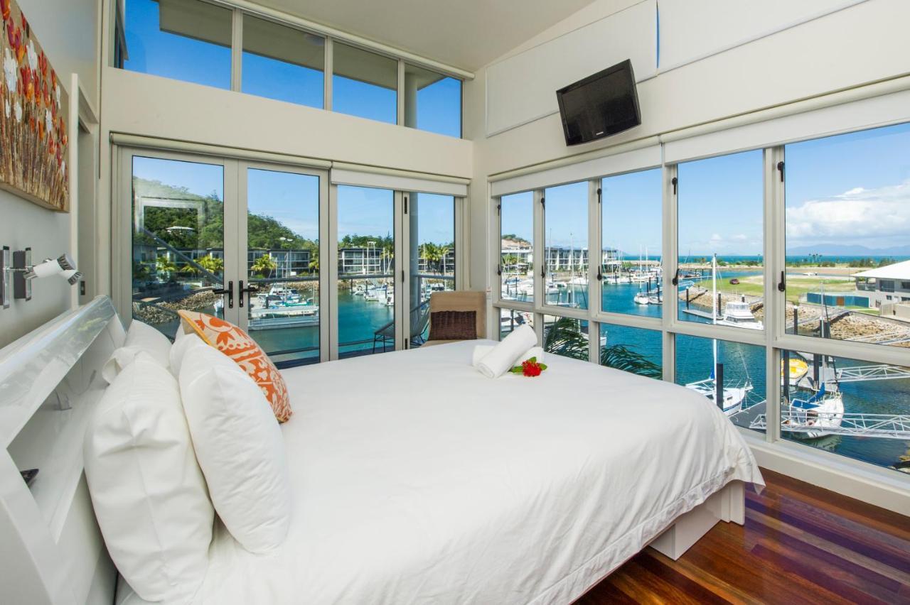 Aparthotel Beachside Magnetic Harbour Nelly Bay
