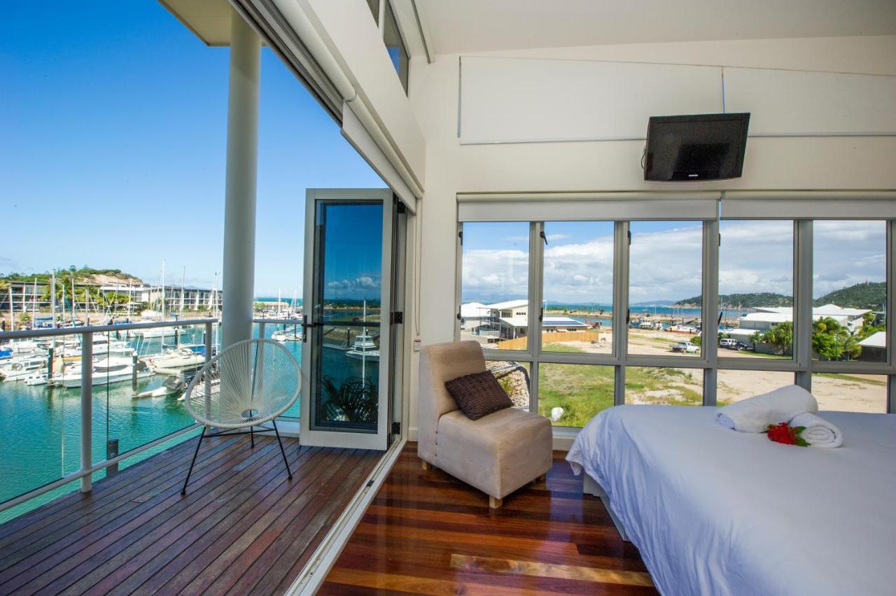 Beachside Magnetic Harbour 4*