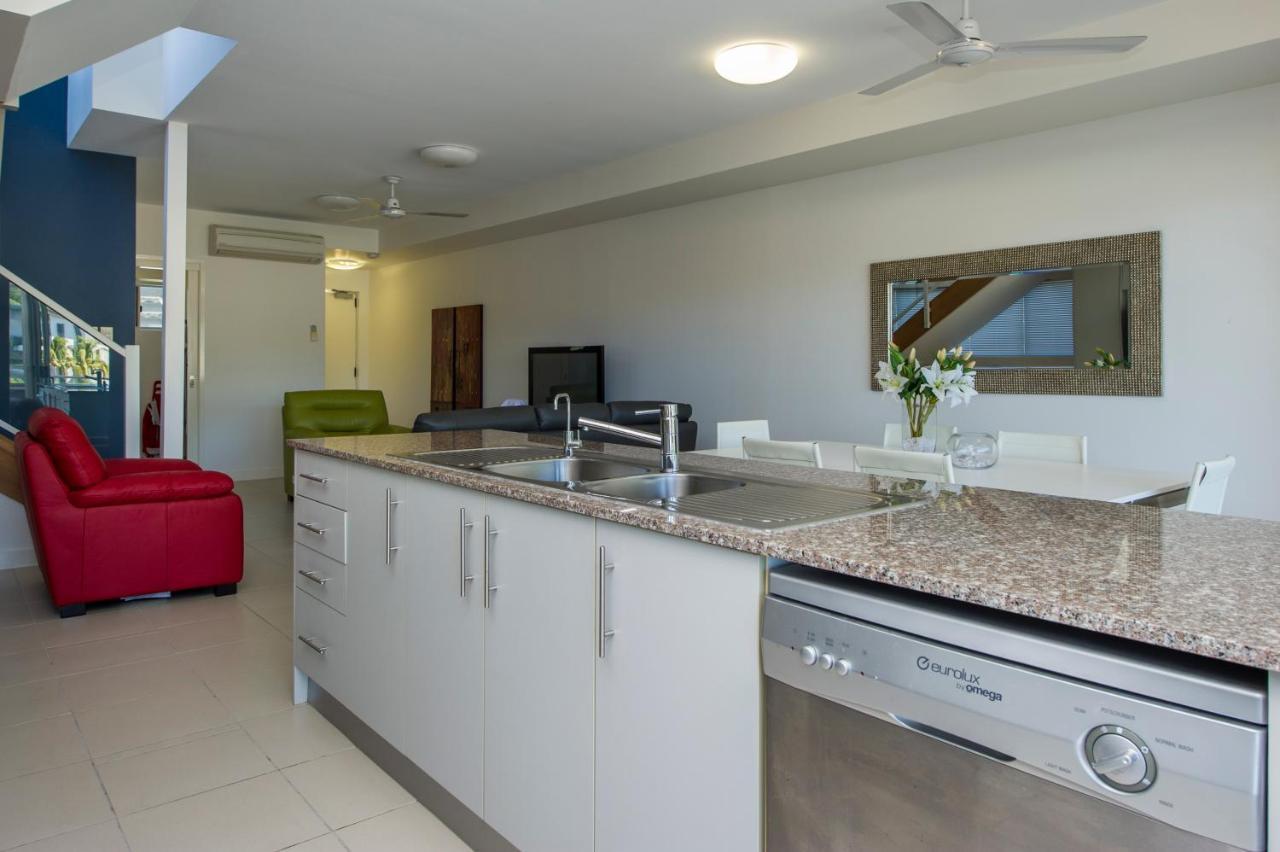 Beachside Magnetic Harbour Aparthotel Nelly Bay