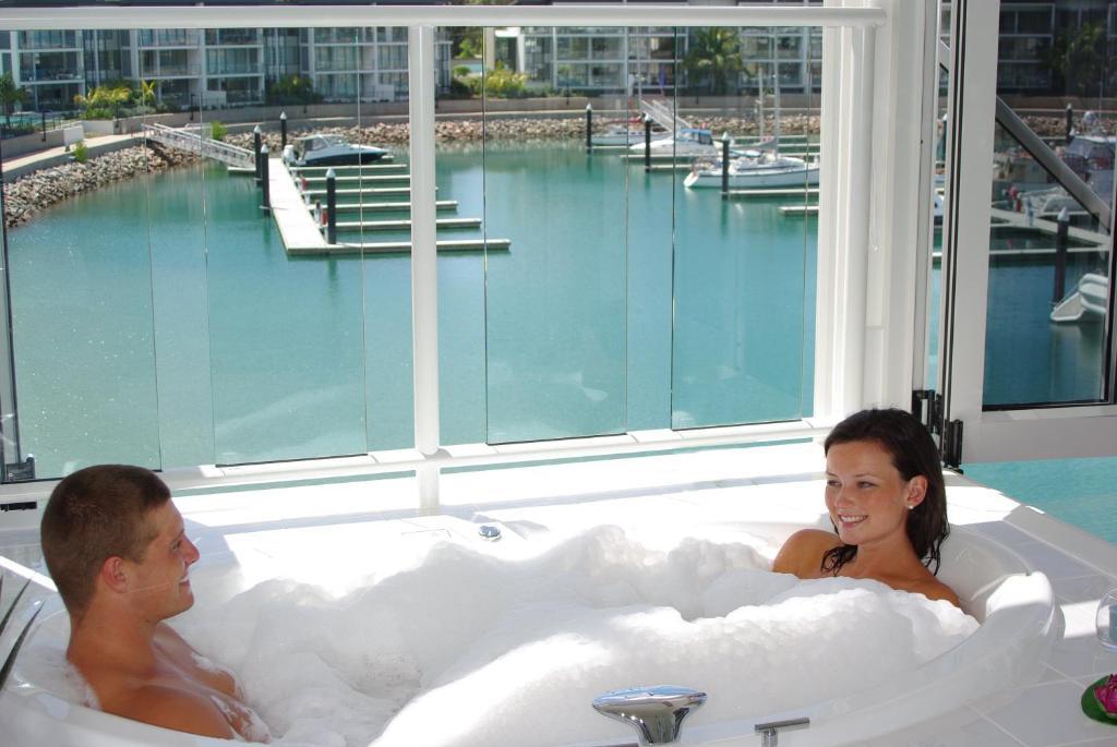 Aparthotel Beachside Magnetic Harbour