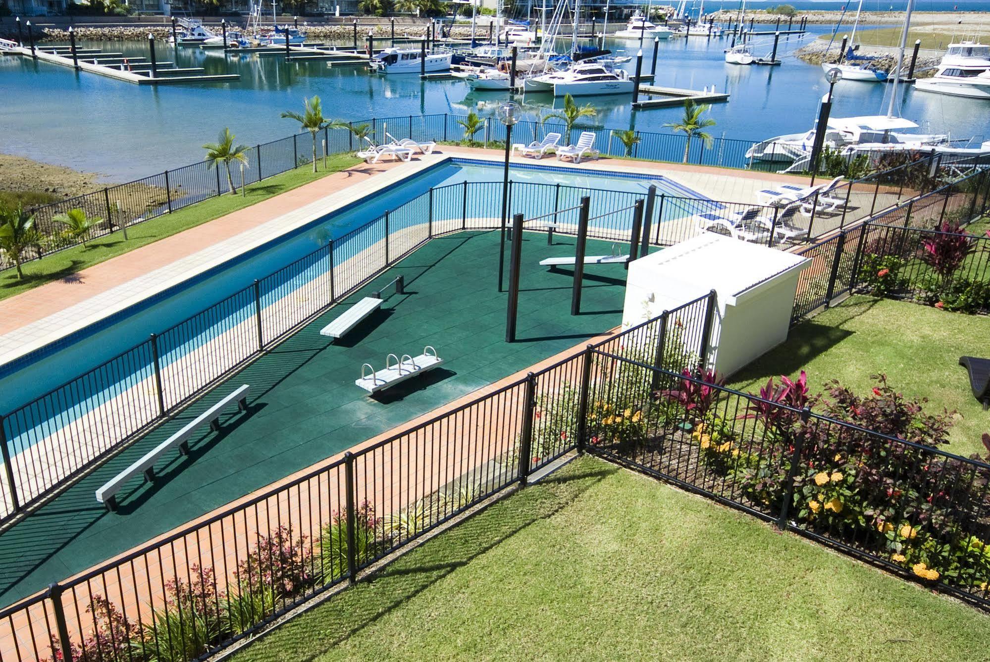 Aparthotel Beachside Magnetic Harbour